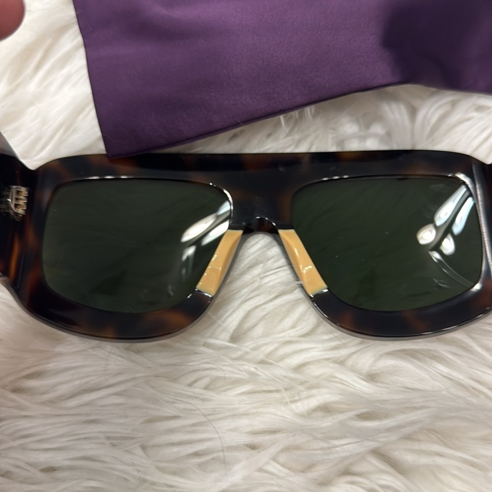 Gucci Brown Patterned Sunglasses - Picture 10 of 11